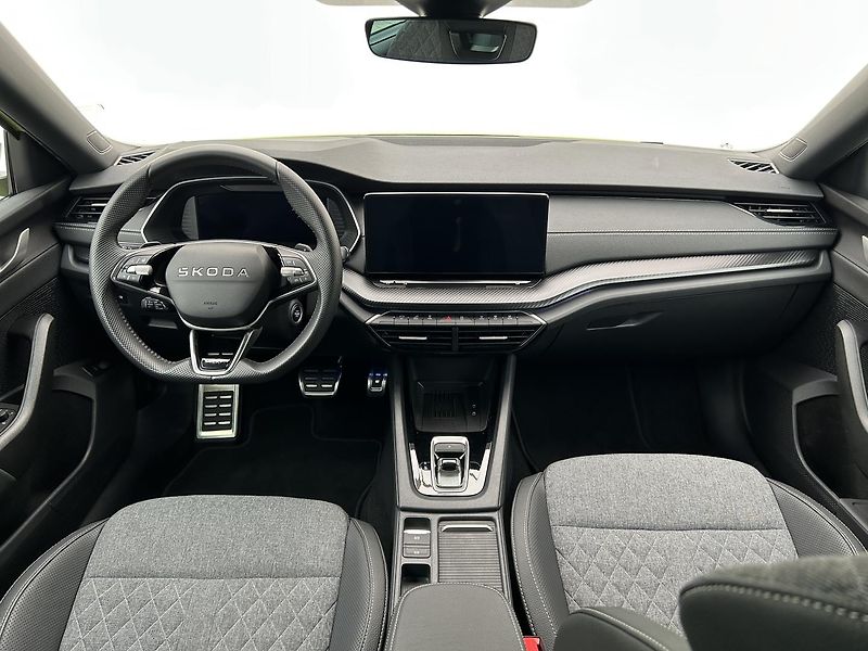 Škoda Octavia 2.0 TDI SportLine - fotka 5 z 28