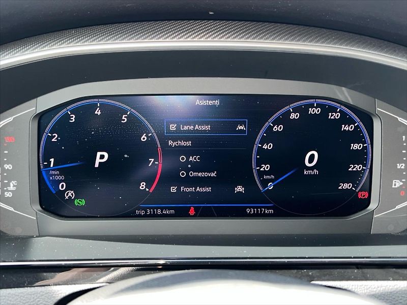 Volkswagen Arteon 2,0 TSi 140kW 7DSG R-line - fotka 16 z 28