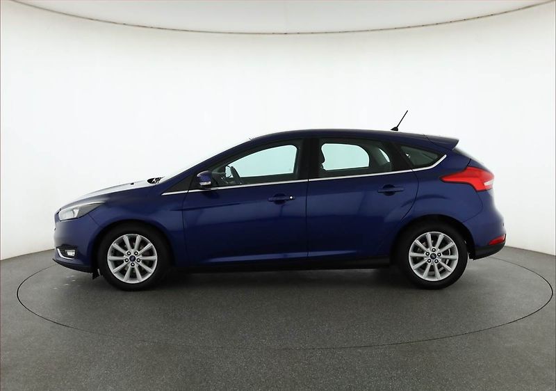Ford Focus (2017) 1.0 EcoBoost, Serv.kniha - fotka 3 z 19