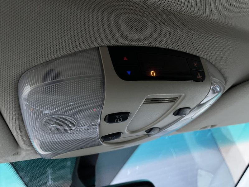 Mercedes-Benz Viano (2011) 2,2 4MATIC 120Kw - fotka 16 z 23