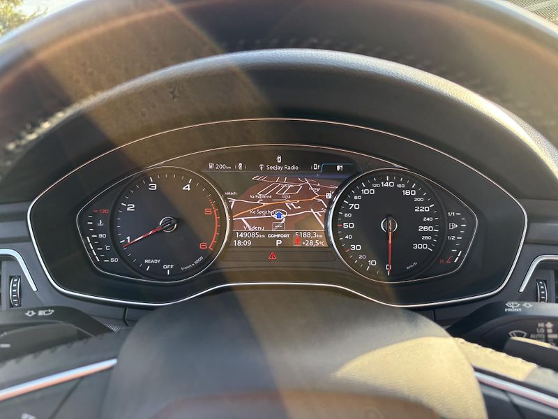 Audi A4 (2019) - fotka 10 z 17