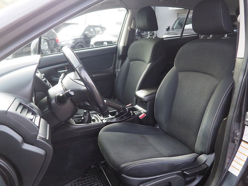 Subaru XV (2013) 2.0D 4x4 - fotka 10 z 34