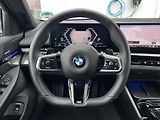 BMW Řada 5 520d xDrive Touring M-Sport - náhled 9