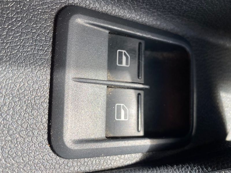 Škoda Roomster (2013) 1,2 TSI (63kW) Man - fotka 20 z 25