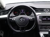 Volkswagen Passat 2,0 TDI 110kW Comfortline Navi - náhled 19