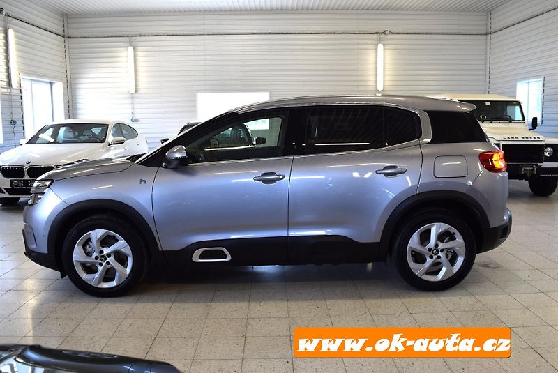 Citroën C5 Aircross HYBRID 225 ě-EAT8 165 kW-DPH - fotka 2 z 68