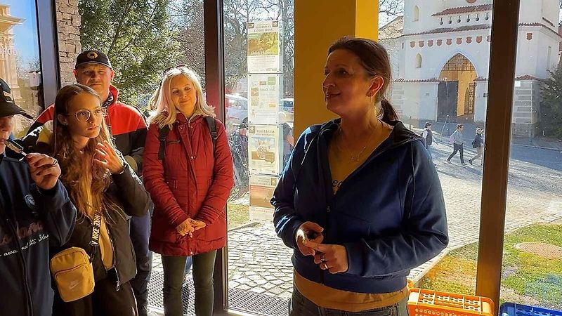 Malá auta, velká srdce. Smarťáci navštívili jarní Vlašim a adoptovali mývala