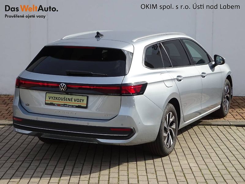 Volkswagen Passat (2024) 1,5 eTSi/ 110kW DSG Business - fotka 2 z 26