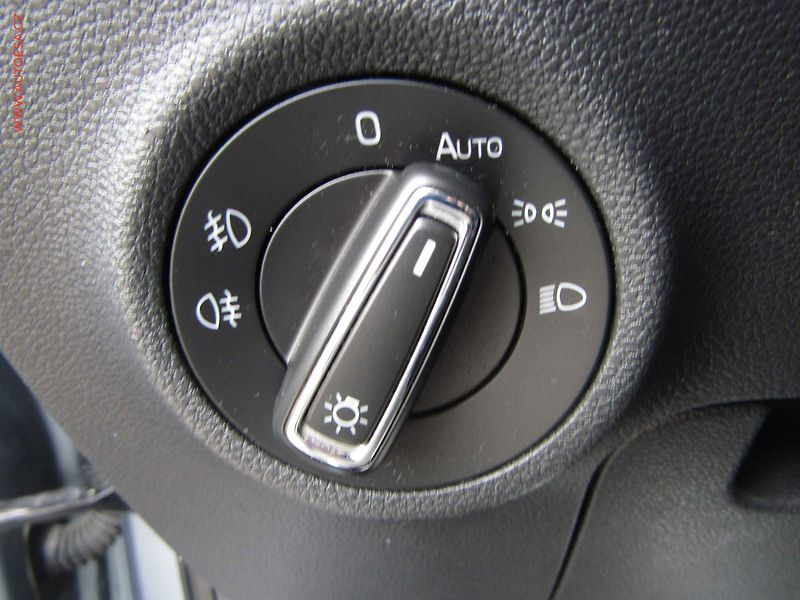 Škoda Karoq (2018) 1.0 TSi, 1.maj,ČR, Style - fotka 12 z 22