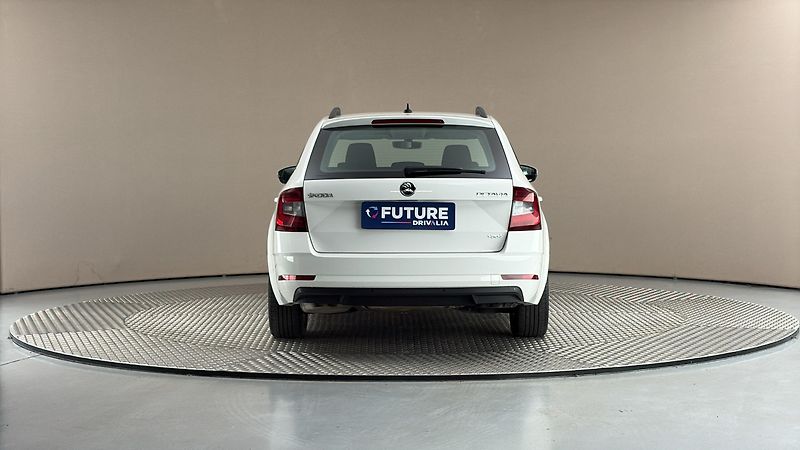 Škoda Octavia 2.0 TDI DSG 4x4 Style Combi - fotka 5 z 25