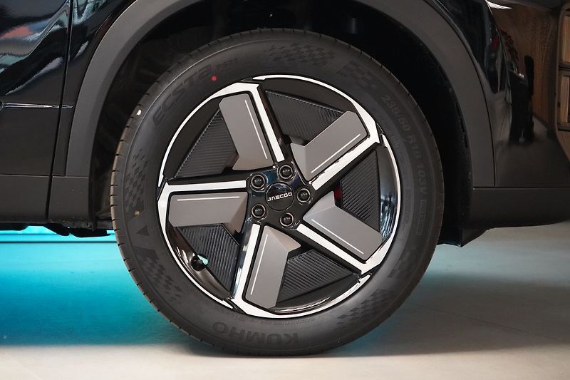 Jaecoo 7 1.6 T-GDI AWD DCT EXCLUSIVE - fotka 7 z 52