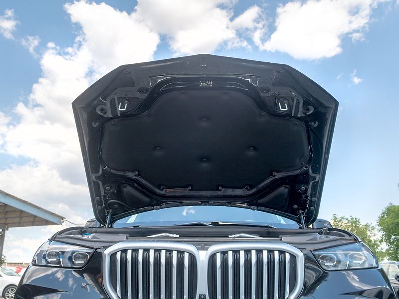 BMW X5 (2023) 3.0D 50E – NOVÉ V ČR - fotka 66 z 70