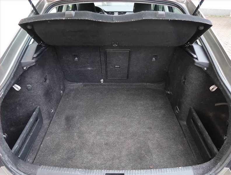 Škoda Octavia (2017) Style 1.6 TDI, Navi, Tempomat - fotka 13 z 16