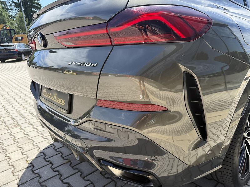 BMW X6 (2024) 30XD 210kW M-PAKET R22 BLACK!! - fotka 22 z 57