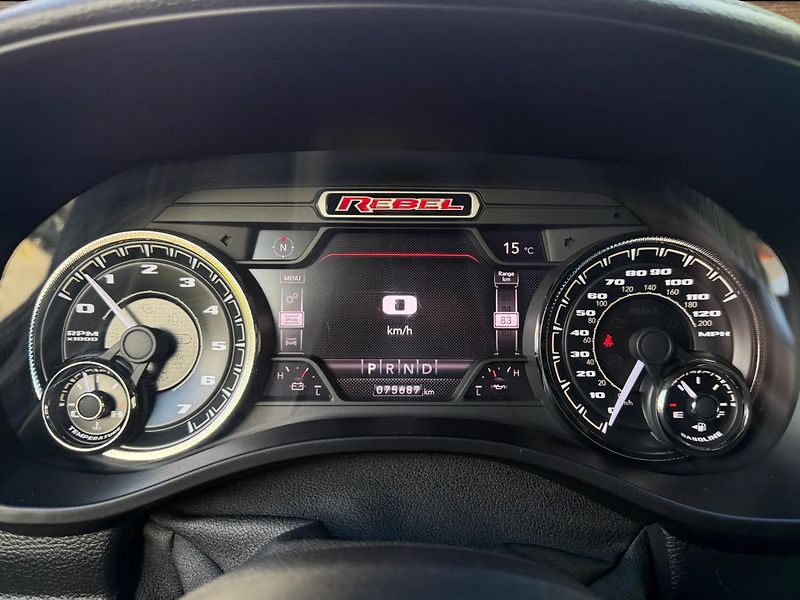 Dodge RAM (2020) +HEMI+REBEL+LIFT+PO SERVISE+ - fotka 17 z 23