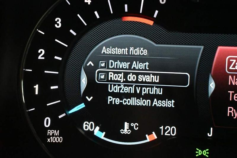 Ford Mondeo (2022) 2.0 LED SONY TITANIUM Webasto - fotka 26 z 35