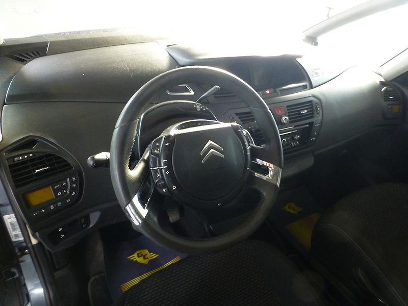 Citroën Grand C4 Picasso (2009) 1,6HDI**KLIMATIZACE***7 MÍST** - fotka 11 z 29