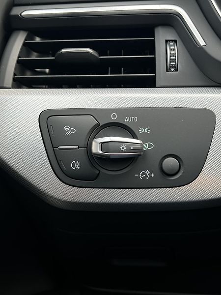 Audi A4 2.0TFSI 110kW S-Tronic DPH  - fotka 21 z 25