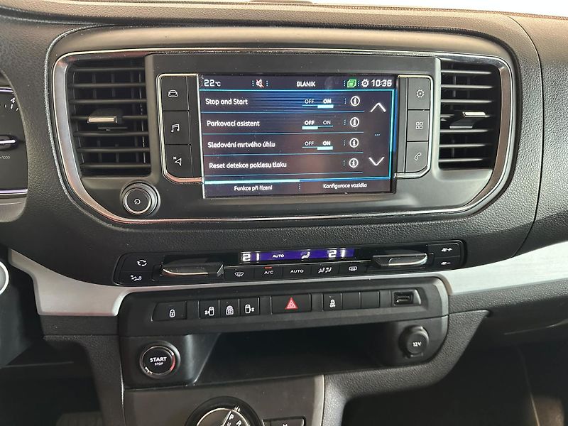 Peugeot Traveller (2018) 2.0HDi,GT,177 HP,L2,ČR - fotka 14 z 18