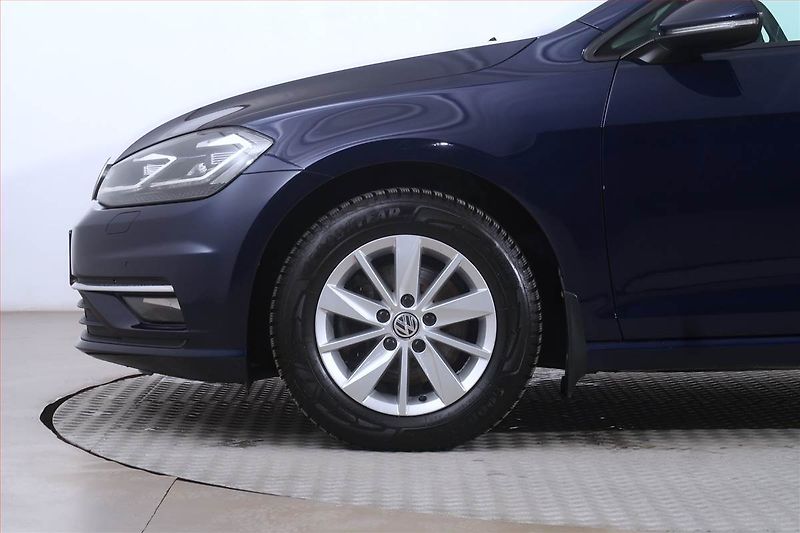 Volkswagen Golf (2018) 1.6 TDI, Automat, Tempomat - fotka 15 z 18