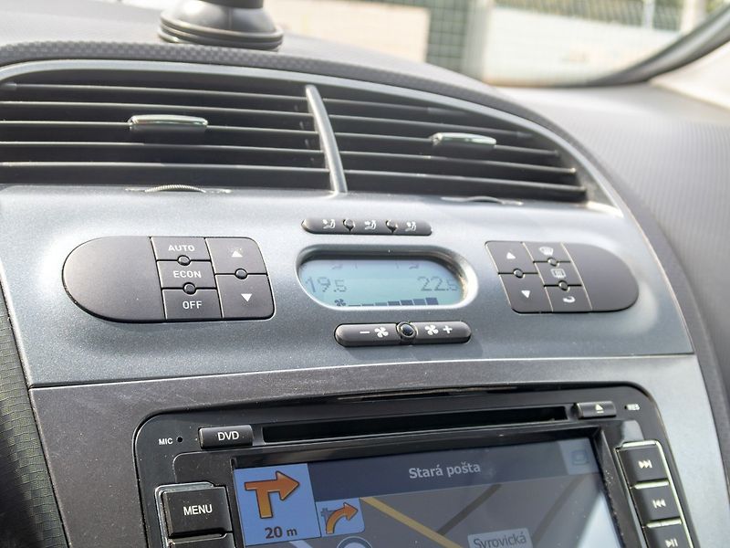 Seat Altea (2008) 1.9TDI 77KW 2DIN – PO SERVISU - fotka 21 z 39
