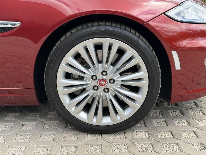 Jaguar XK 5,0 V8 283kW AT Coupe - fotka 37 z 43