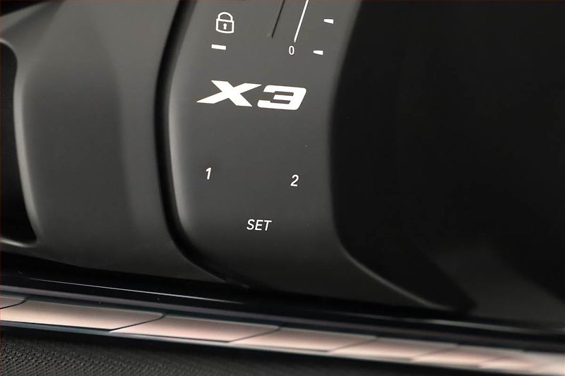 BMW X3 (2025) 20d xDrive - fotka 23 z 29