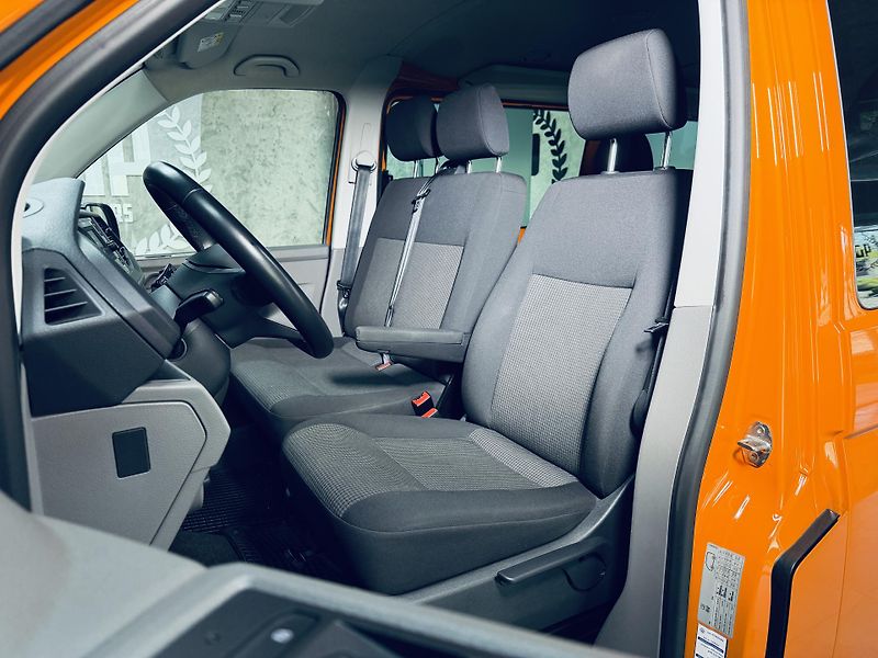 Volkswagen Transporter (2023) - fotka 18 z 34
