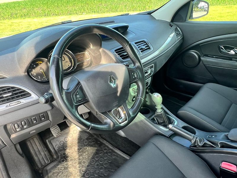 Renault Mégane (2016) Renault Megane combi - fotka 6 z 9