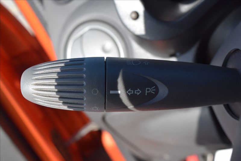 Fiat Panda 1,2 i 44KW AUTOMAT KLIMA ALU - fotka 33 z 49