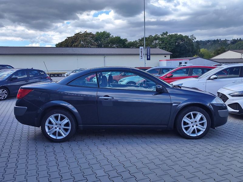 Renault Mégane 2.0 16V/99kW Cabrio - fotka 6 z 36