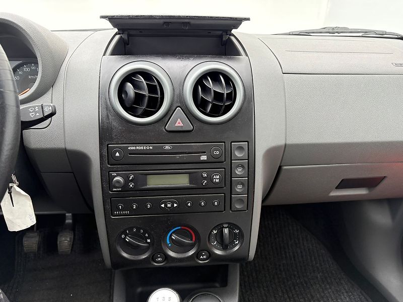Ford Fusion 1.6i, 74kW, Klima - fotka 10 z 15