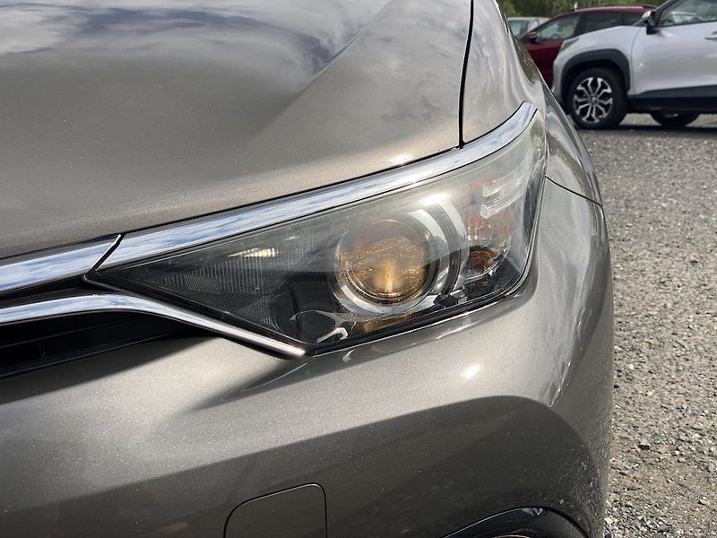 Toyota Auris 1.6i, ČR, Active, záruka - fotka 8 z 19