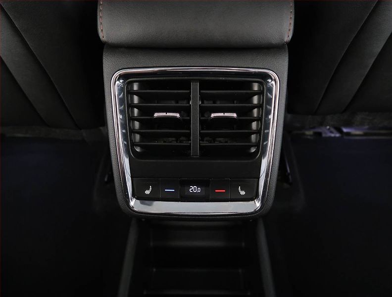 Škoda Enyaq (2022) iV 80 (82 kWh), SoH 94% - fotka 24 z 33