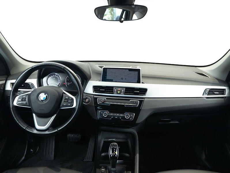 BMW X1 xDrive20i - fotka 12 z 22