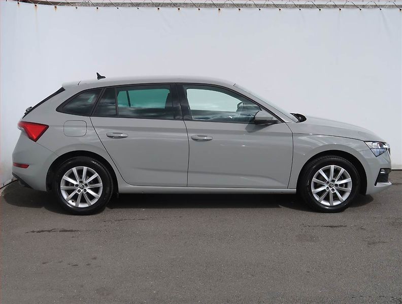 Škoda Scala (2021) Ambition 1.0 TSI, Serv.kniha - fotka 6 z 18