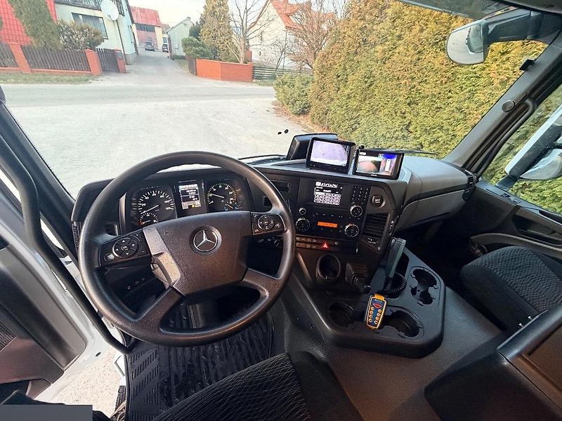Mercedes-Benz (2016) Antos 1830 chlaďák EURO 6 - fotka 16 z 21