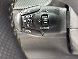 Peugeot 2008 (2020) 1.2 PT, GT Line, LED, navi - náhled 15
