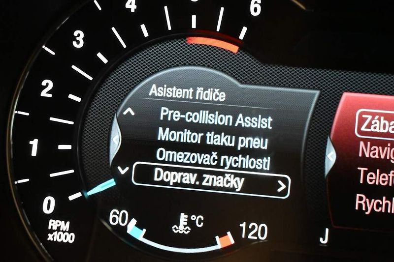 Ford S-MAX (2021) 2.0 LED ACC SONY Kamera 8AT EC - fotka 26 z 37