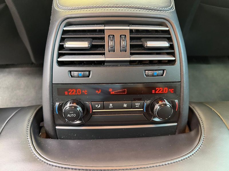BMW Řada 6 640xD-GR COUPE-R20-ČR-SERVIS - fotka 25 z 28