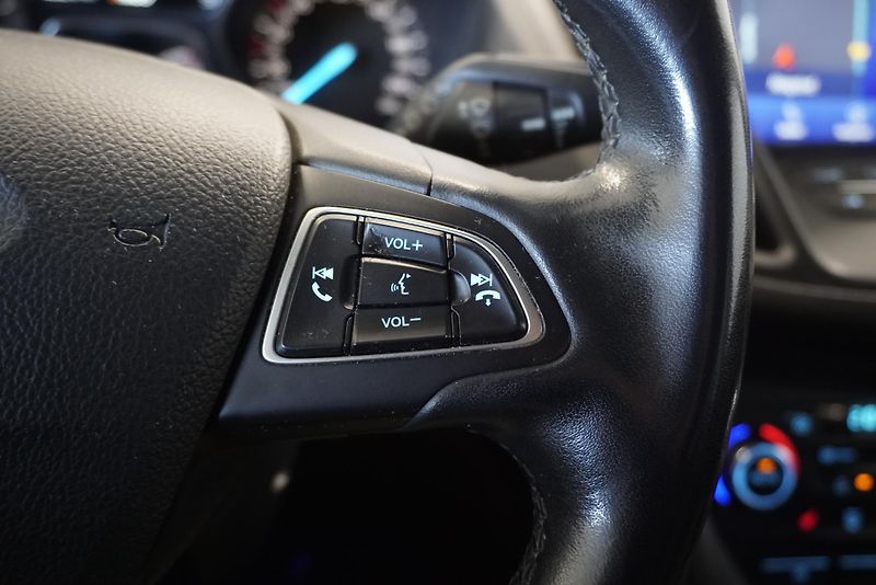 Ford Kuga (2019) 2.0 TDCI TITANIUM AUTOMAT - fotka 20 z 31