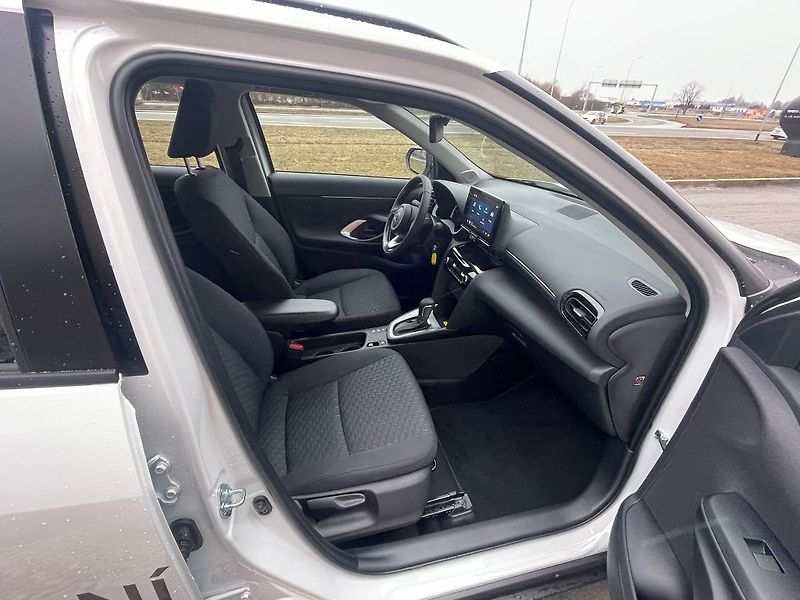 Toyota Yaris Cross 1.5 Hybrid 116HP FWD Comfort - fotka 27 z 28