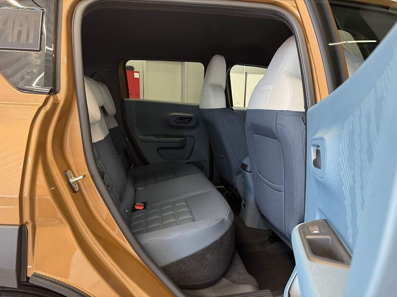 Fiat Grande Panda (2025) La Prima 1.2 Turbo Hybrid 110k - fotka 19 z 25