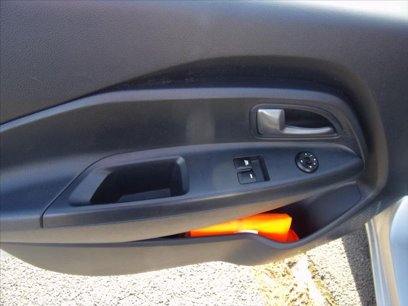 Kia Rio 1,3 CVVT - fotka 14 z 26