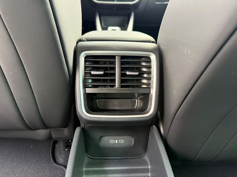 Škoda Octavia Top Selection 2.0 TDI 110kw DS - fotka 21 z 24