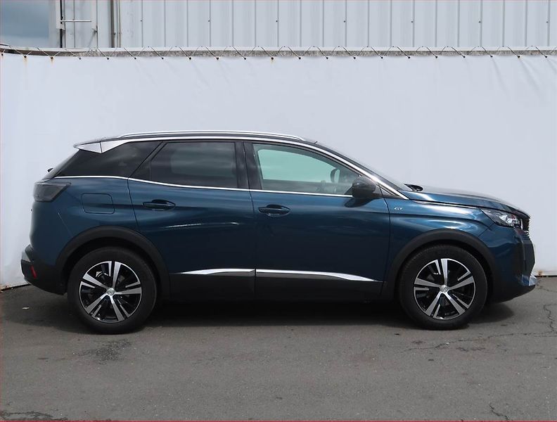 Peugeot 3008 (2022) GT 1.2 PureTech, Automat,Masáž - fotka 6 z 22
