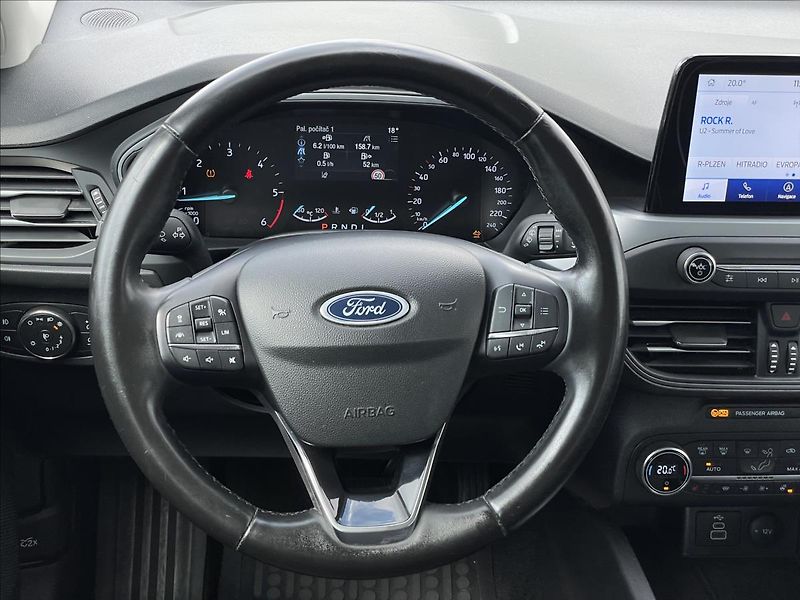 Ford Focus 1,5 Ecoblue AT8 Titanium Style - fotka 8 z 23