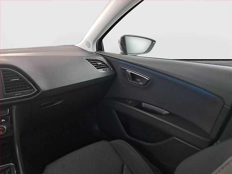 Seat Leon (2020) Style 1.5 TSI, Serv.kniha - fotka 8 z 17