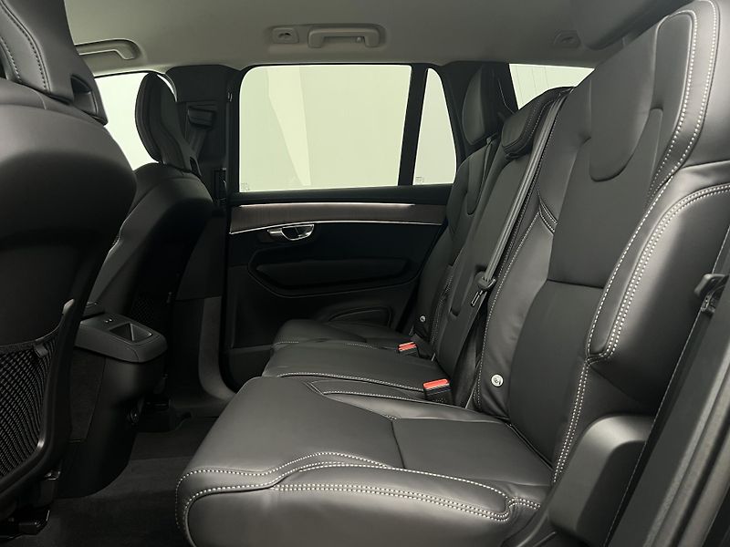 Volvo XC90 (2026) B5 AWD BRIGHT PLUS - fotka 4 z 47