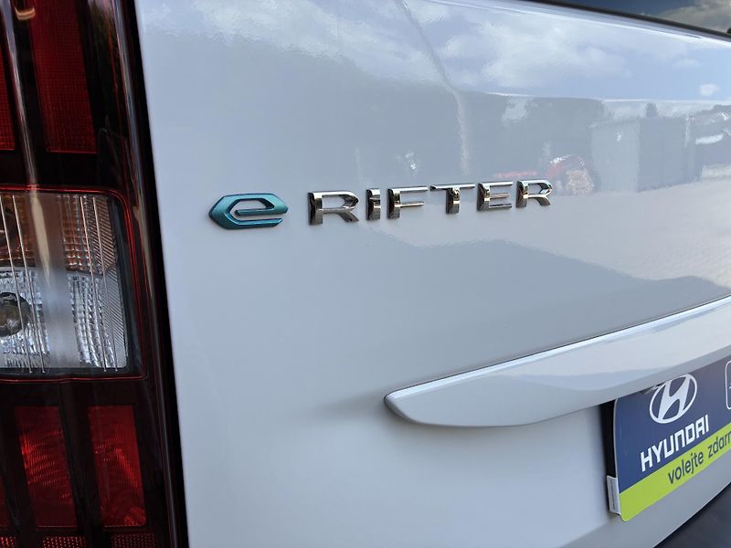 Peugeot Rifter EV,e-GT 50 kWh-100KW, 22 000KM - fotka 20 z 21